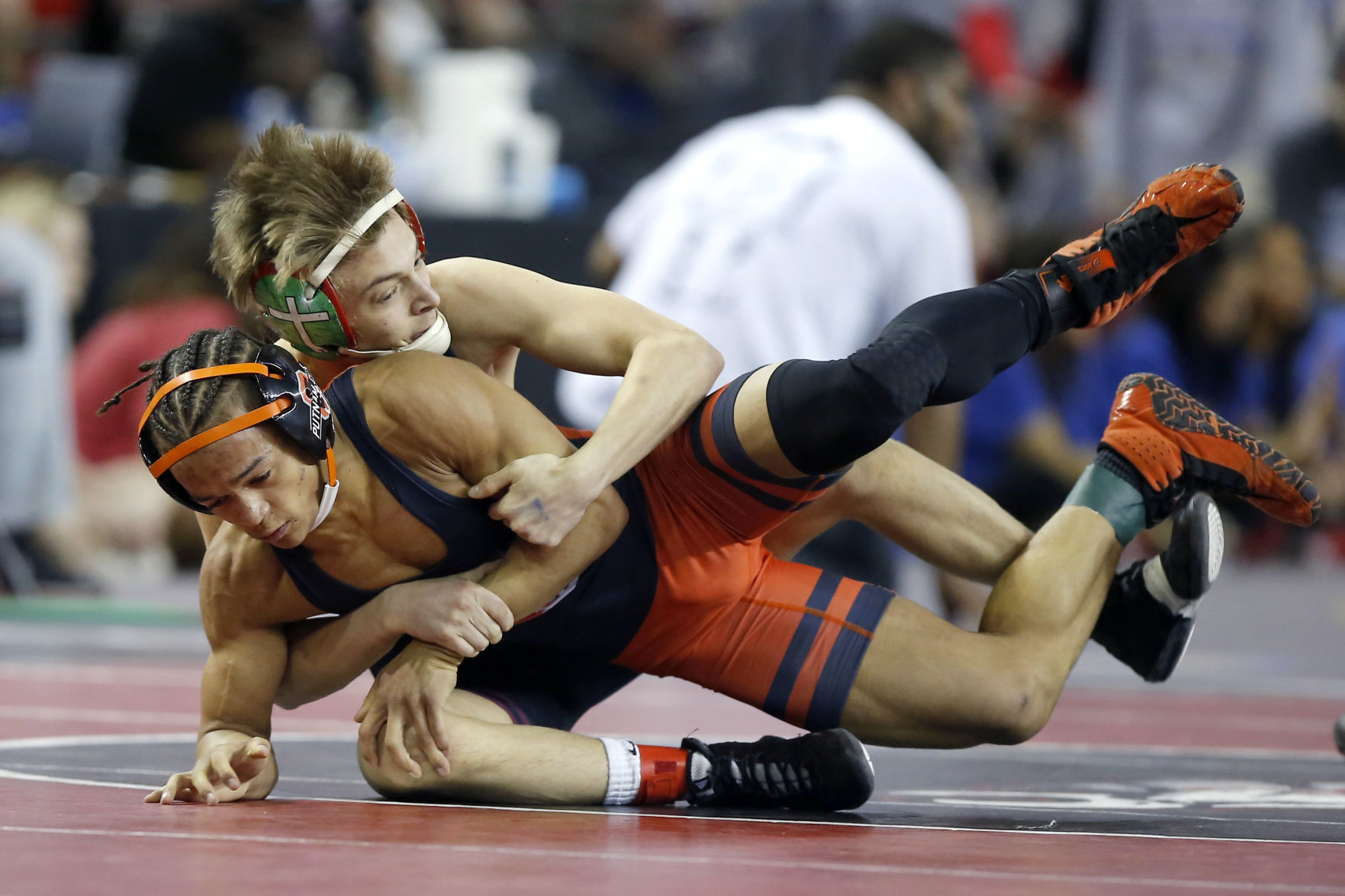 Semifinals of state wrestling tournament